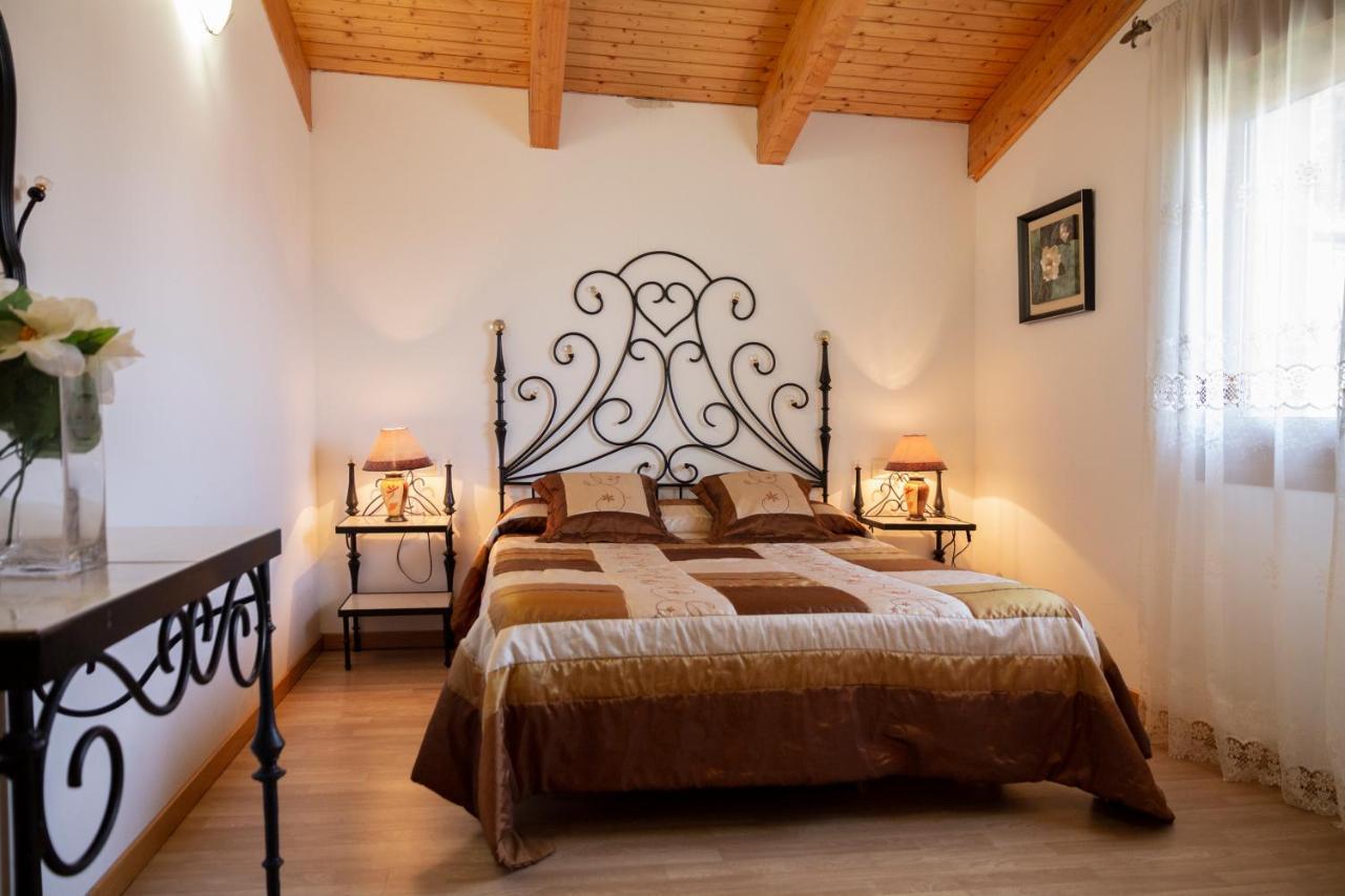 Casa Rural Mirador De Pinares San Leonardo de Yagüe Exterior foto